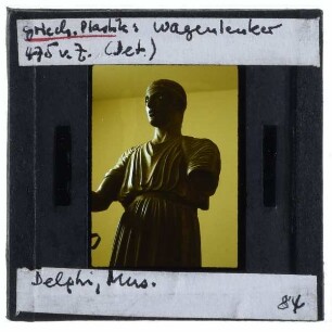 unbekannt, Wagenlenker von Delphi