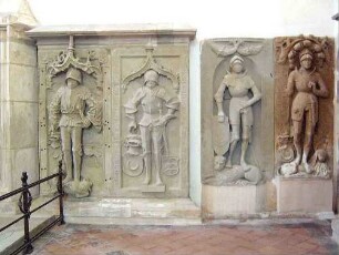 Mauritiuskapelle mit Wöllwarth Grabsteinen