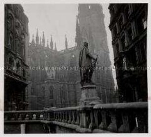 Hamburg, Blick von der Lombardibrücke auf die Hauptkirche St. Nikolai