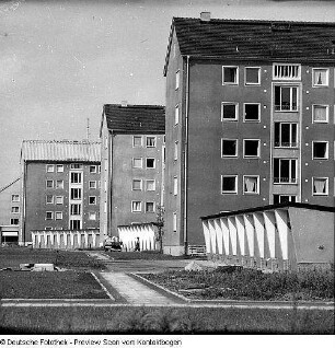 Dresden-Johannstadt, Nicolaistraße, 5-geschossige Wohnhäuser und Garagen
