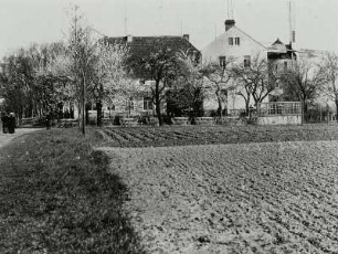 Gohliser Windmühle : Restaurant "Zur Gohliser Windmühle" und Gohliser Windmühle (1828)