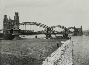 Hamburg, Elbbrücke über die Norderelbe