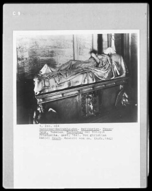Sarkophag der Königin Friederike, gestorben 1841