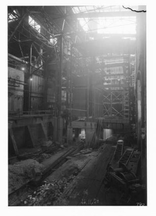 Industrie-Kraftwerk. Kesselhaus III, Montage der Kessel 32 bis 35 : Lauta (Niederlausitz). Industrie-Kraftwerk. Kesselhaus III, Montage der Kessel 32 bis 35