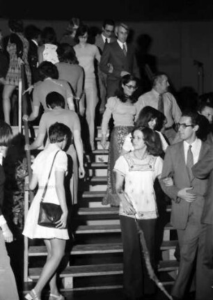 24. Tagung 1974 Chemiker; Studentenabend mit den Nobelpreisträgern: Polonaise