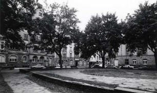 Privatgebäude, Straßen und Plätze in Karlsruhe. Fliederplatz mit Glümer- und Geibelstraße