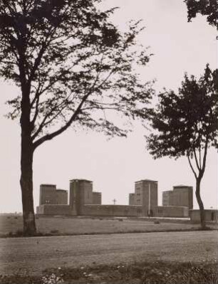 Hohenstein (Olsztynek), Tannenbergdenkmal (1927, 1935; W. u. J. Krüger)