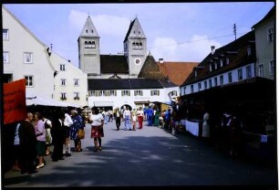 Steingaden: Markt, Hintergrund Tor und Klosterkirche