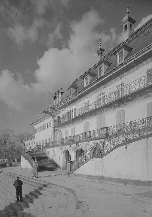 Dresden. Schloss Pillnitz, Wasserpalais mit Freitreppe