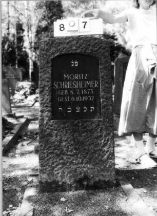 Grabstein 807