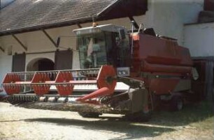 Fotografie: Erntetechnik, Mähdrescher selbstfahrend, Ertragsmessung, Globales Positionierungssystem (GNSS)