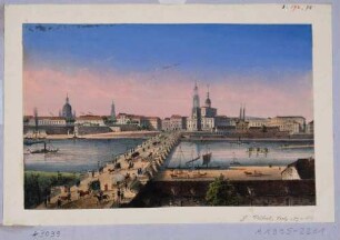 Stadtansicht von Dresden, Blick von Norden über die Augustusbrücke und die Elbe mit Schiffen auf die Altstadt
