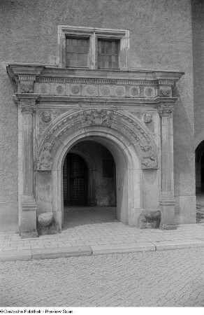 Judith-Lucretia-Portal des Alten Rathauses