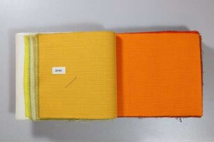 Musterbuch mit Mustern für Bezugsstoffe, Kollektion 'Achat'