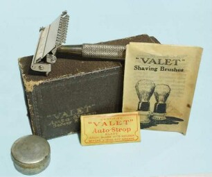 "VALET" - AUTO STROP SAFETY RAZOR