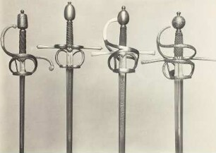 Vier Rapiere mit Solinger Klingen