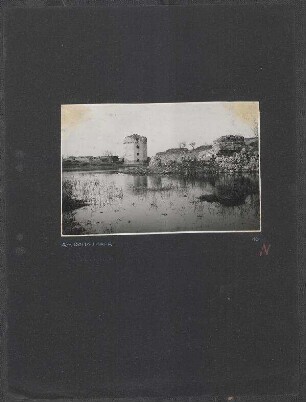 Wiedererrichtung der Savebrücke bei Belgrad: Belgrad, achteckiger Turm in der Festung am Donauufer