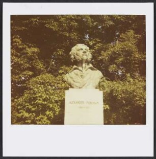 Alexander-Puschkin-Denkmal im Park an der Ilm in Weimar