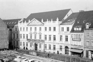 Freiburg i. Br.: Wiederhergestellte Fassade des Sickinger Palais