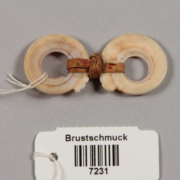 Brustschmuck