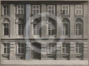 Fassade des evangelischen Schulhauses Glogau