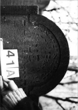 Grabstein 41 (Index: 100091092) Maße HxBxT: 110x62x9 cm: Grabstein 41A