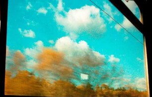 Norddeich: Wolken, aus dem Zugfenster