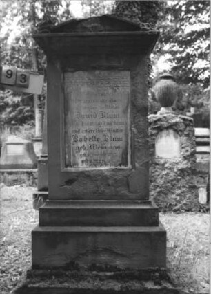 Grabstein 193 [Hahn S. 47 Grab-Nr. 156/157]