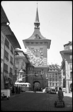 Bern: Zytgloggeturm von der Marktgasse