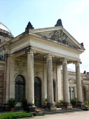 Dresden: Trauerhalle Johannisfriedhof Tolkewitz