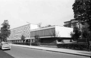 Einweihung des Erweiterungsbaus des Bundesgerichtshofs an der Herrenstraße.