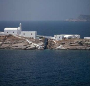 Sifnos. Landzunge Chrysopigí vor der Platigialós-Bucht