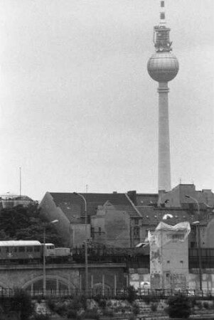 Grenzanlagen am Alexanderufer/Kapelle-Ufer