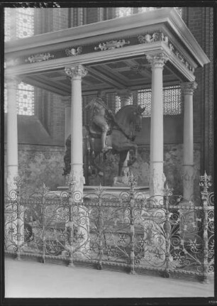 Grabmal des Grafen Samuel von Behr (+1621)