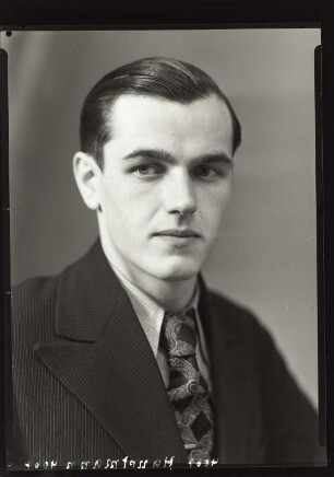 Porträt Gerhard Hauptmann