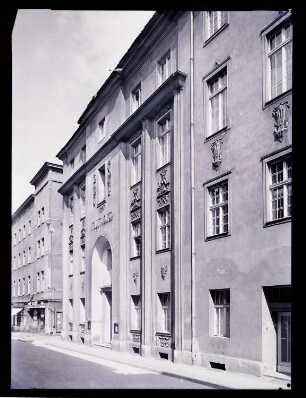 Stadttheater, Brieg: Ansicht (Negativ zu Inv. Nr. TBS 075,01)