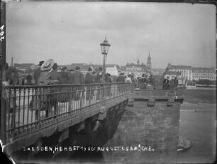 Dresden, Augustusbrücke im Herbst 1906