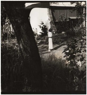 Haus und Garten Mattern, Potsdam-Bornim: Garten mit Beate