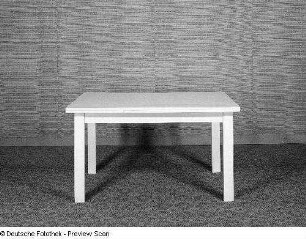 Eßtisch (Modell T 400/1)