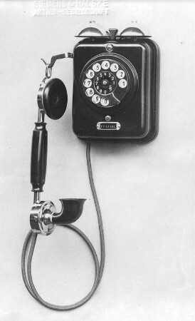 Selbstwähler-Wandapparat : Technikgeschichte | Elektrotechnik | Fernmeldetechnik | Telephonapparate, Telephonanlagen