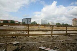 Dresden-Altstadt. Prager Straße. Baugrube auf dem Grundstück des ehemaligen Centrum-Warenhauses
