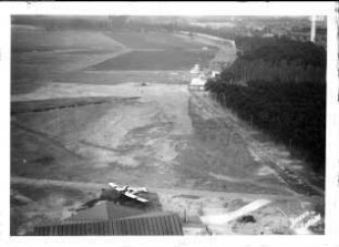 Dresden, Flugplatz Heller, u.a. Flughafengebäude