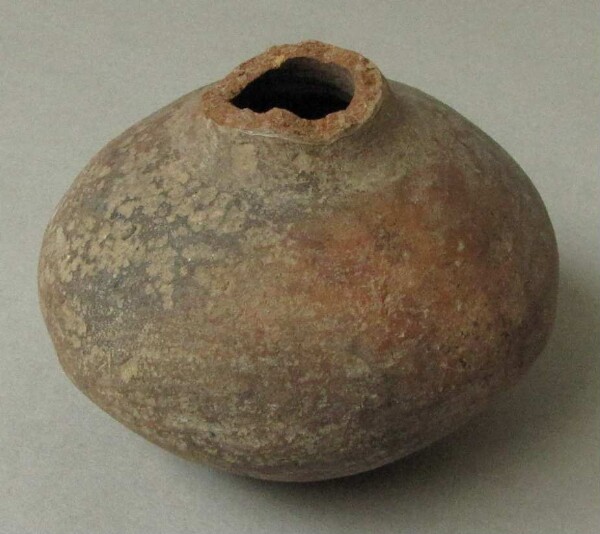 Vase en terre cuite (fragment)