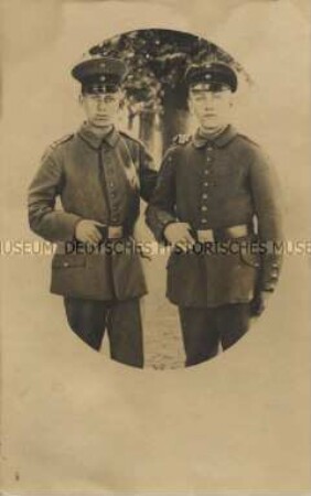 Zwei Soldaten