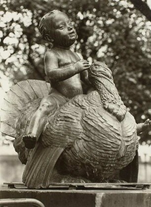 Dresden, Italienisches Dörfchen, Putto, auf einem Truthahn reitend