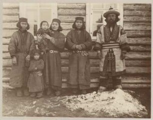 Familie der Ainu (Sammlung Bronislaw Pilsudski, 1887-1905)
