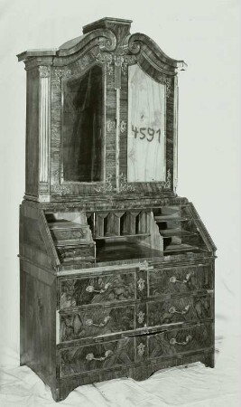 Schreibschrank