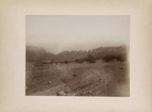 Bergkämme des Zagros : Kämme des "Puschti-Kuh" und des "Kel-e-rennu-Kuh" im Zagros-Gebirge.