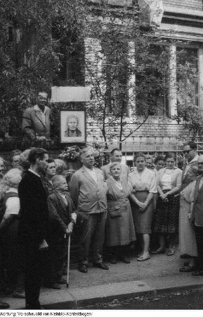 Dresden, u.a. Ausstellung - Residenzschloss, Georgentor - Gedenkstein für Julian Grimau - Straßenumbenennung zu Ehren Louis Braille - Zeltlager, Juli - Dezember 1966