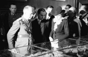 Craiova: Marschall [Ion] Antonescu auf der Ausstellung